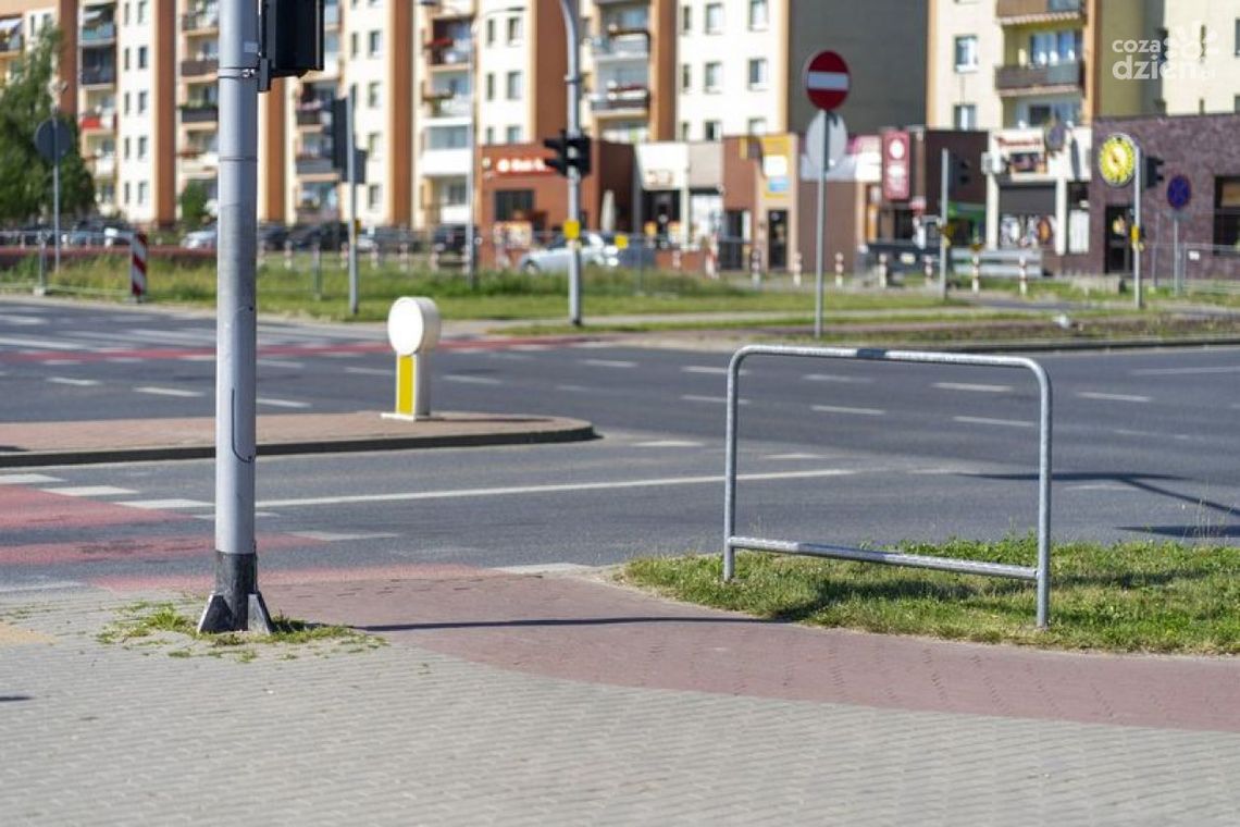 Podpórki poprawią komfort rowerzystów w Ciechanowie Podpórki poprawią komfort rowerzystów w Ciechanowie