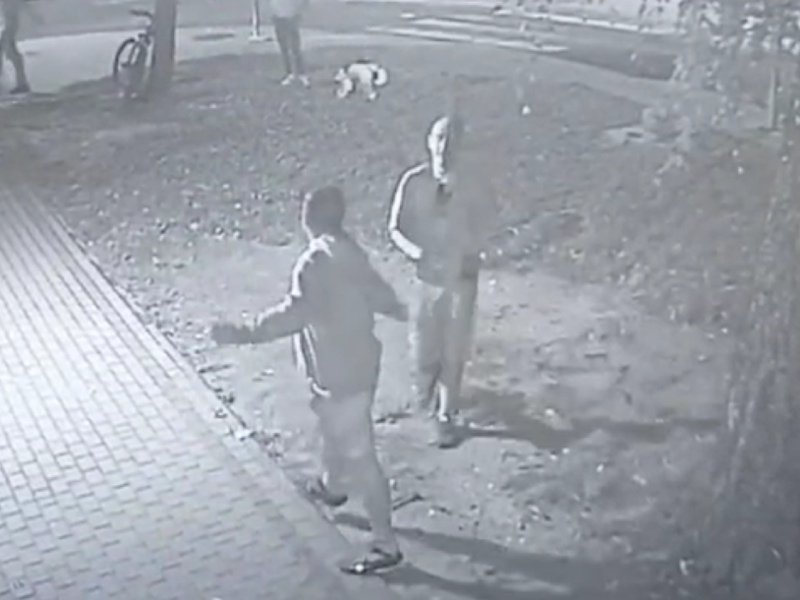 Policja publikuje wizerunek mężczyzny podejrzewanego o dokonanie rozboju