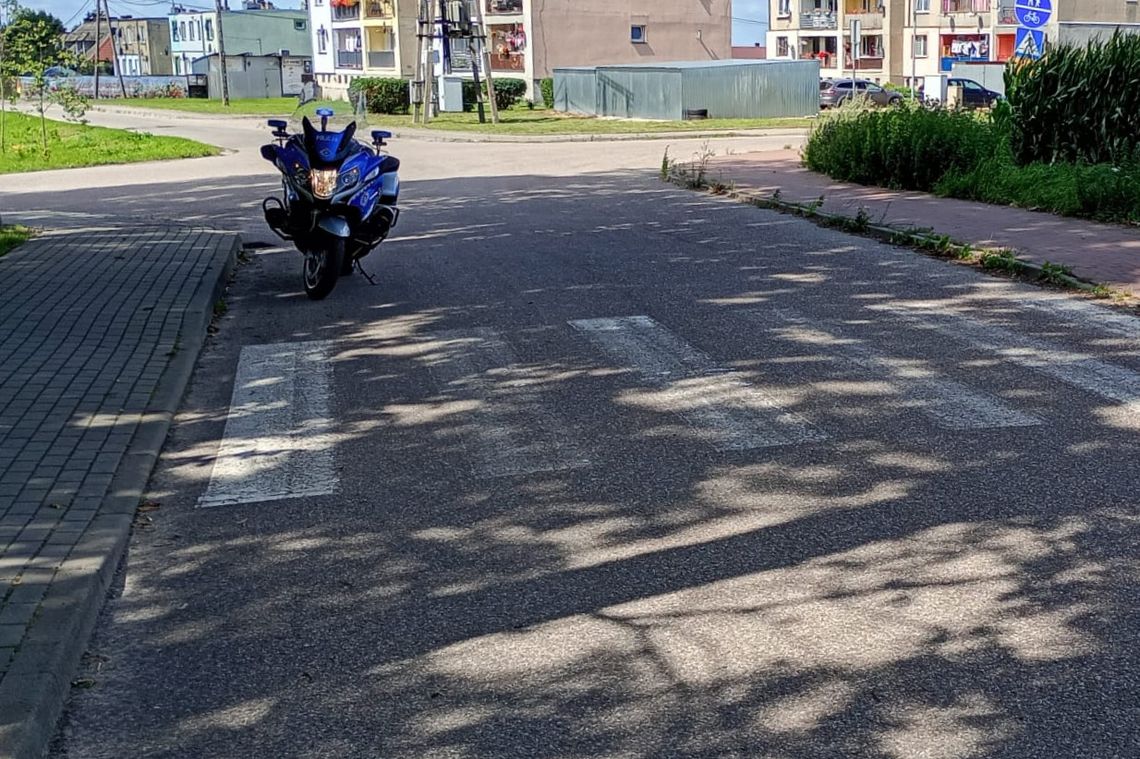 Policjanci sprawdzali oznakowanie przy szkołach – w wielu miejscach wykryto nieprawidłowości.