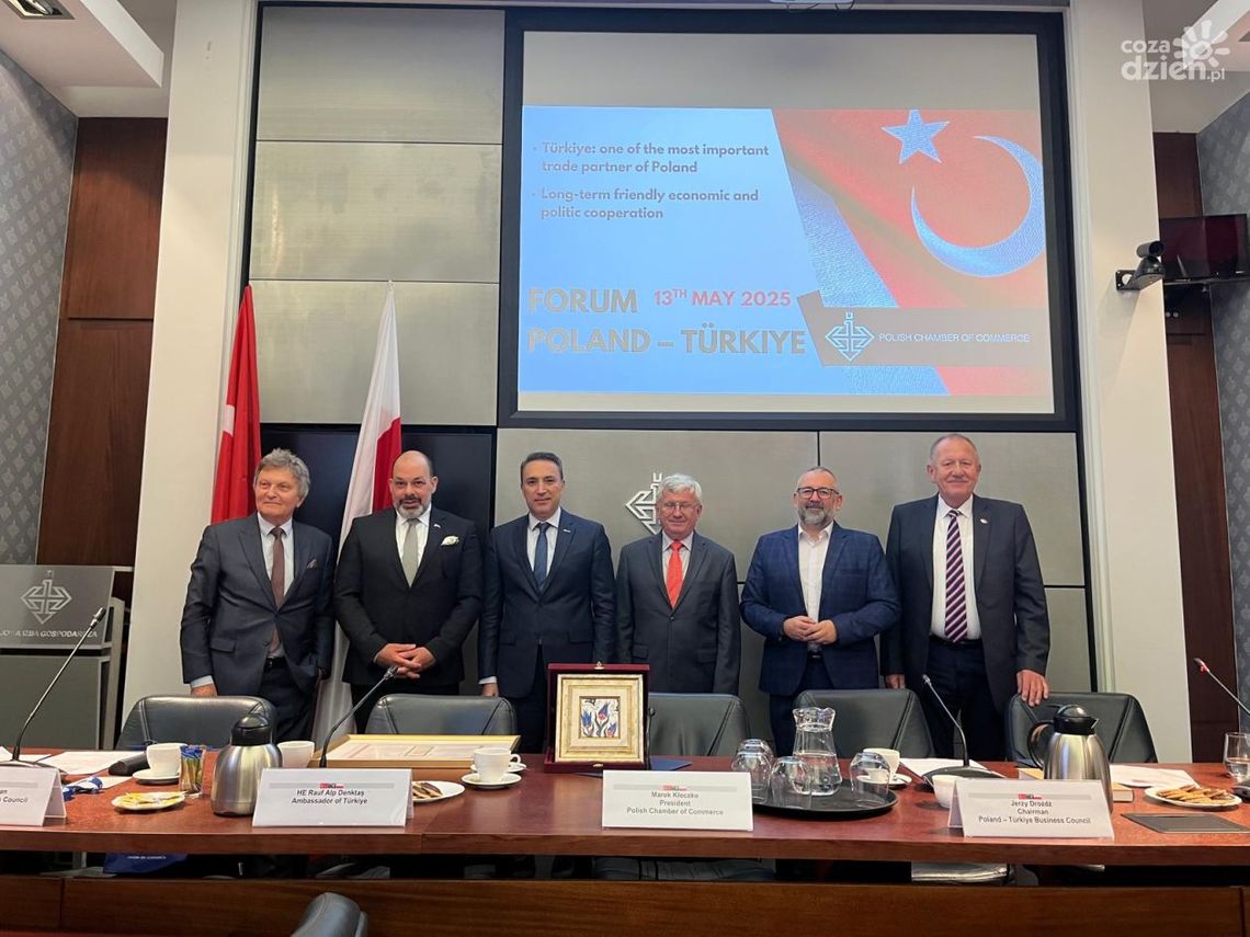 Polska i Turcja zacieśniają współpracę gospodarczą - rola senatora Bieńkowskiego na forum w Warszawie