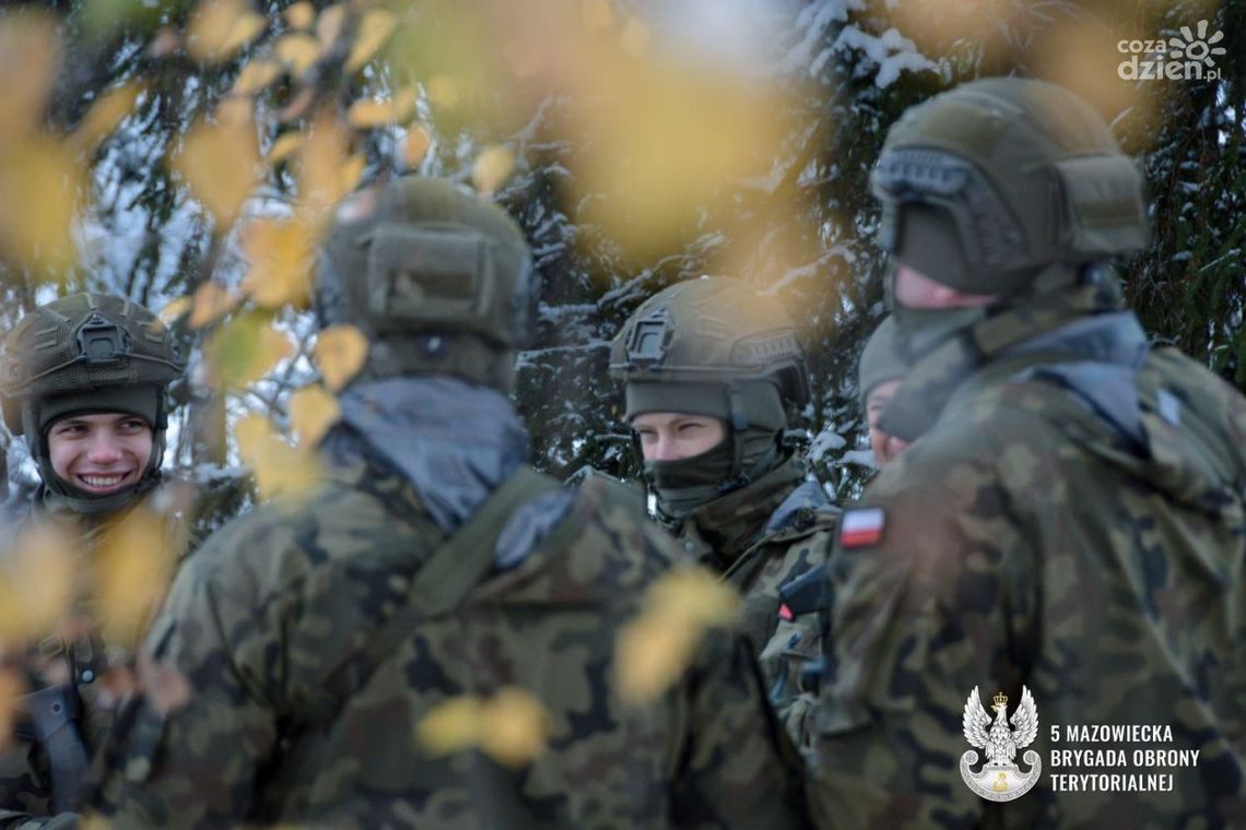 Ponad 140 ochotników rozpoczęło szkolenie w 5MBOT