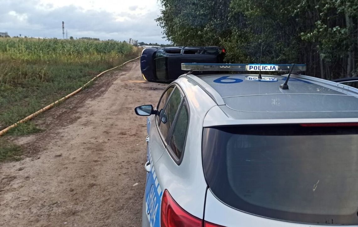 Pościg w gminie Płońsk zakończony dachowaniem