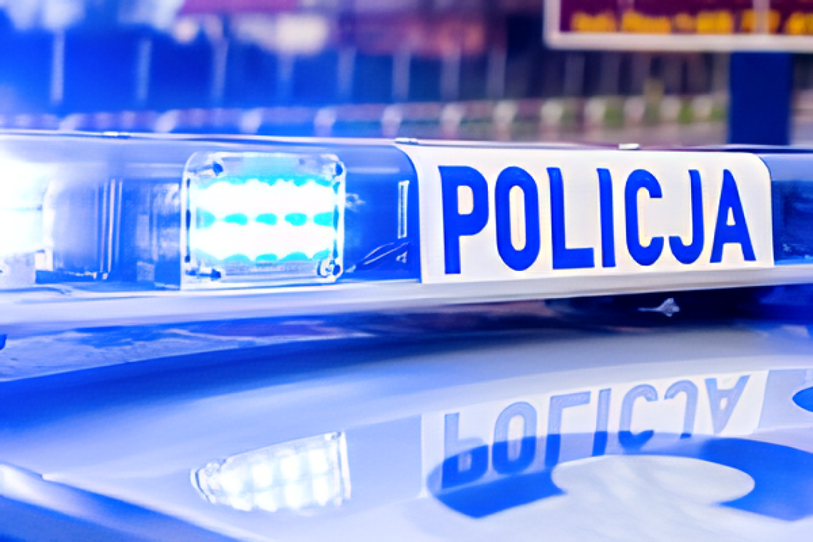 Poszukiwany sam wezwał policję. Dotrzymał słowa. Czekał w umówionym miejscu