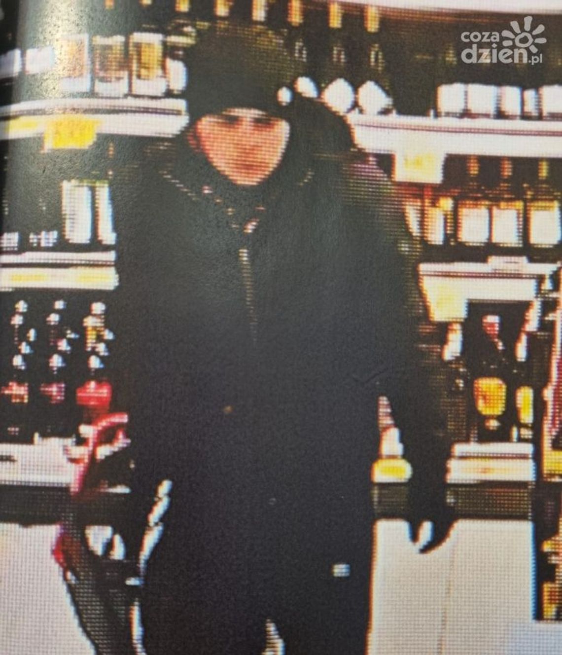 Poszukiwany złodziej alkoholu w Ciechanowie