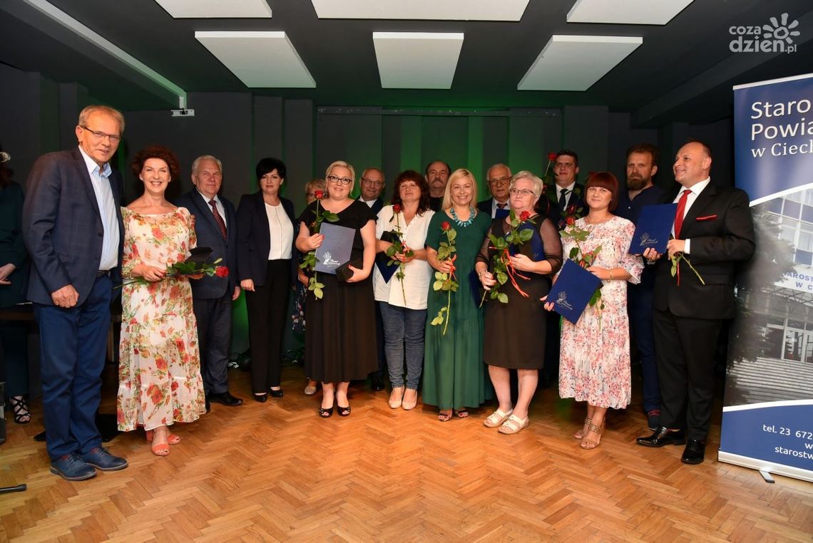 Powiat ciechanowski docenił ludzi kultury (zdjęcia)