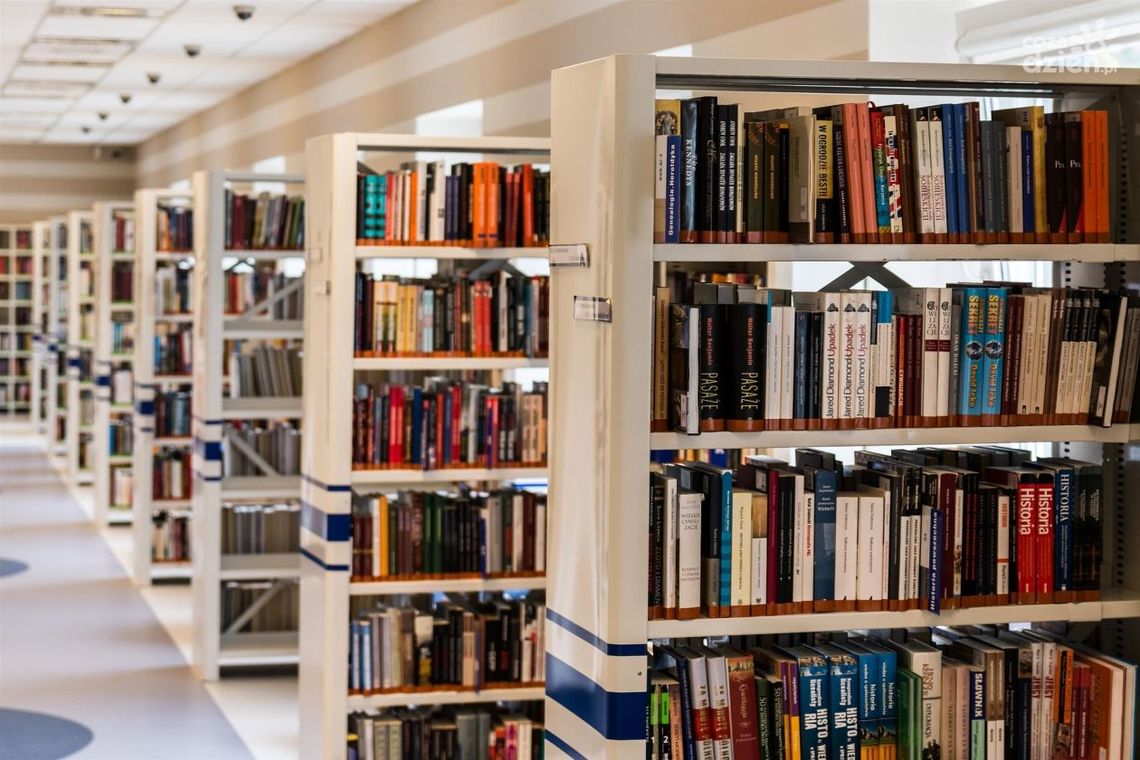 Powiat Mławski z dużym wsparciem! 40 tysięcy złotych popłynie do szkolnych bibliotek
