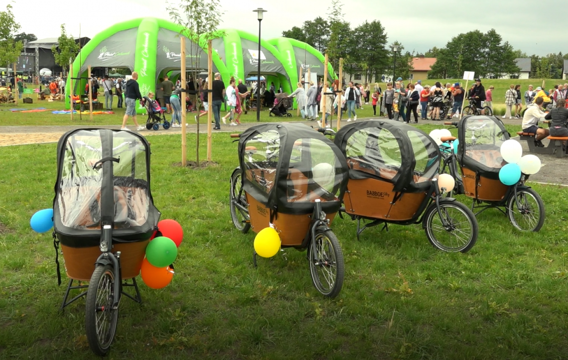 Powiatowe Rodzinne Rowery Elektryczne wyjeżdżają na trasy