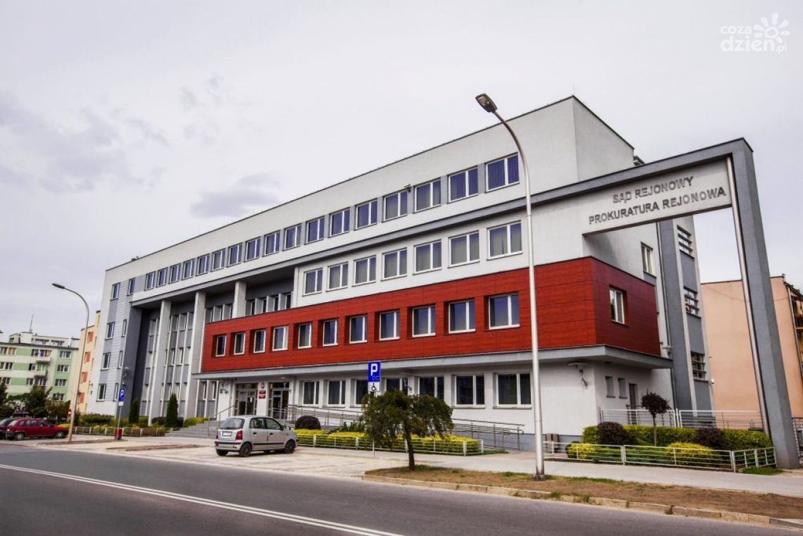 Problemy Kiwita, reakcja Lewicy. "Stoimy przy Marku, będziemy go bronić"