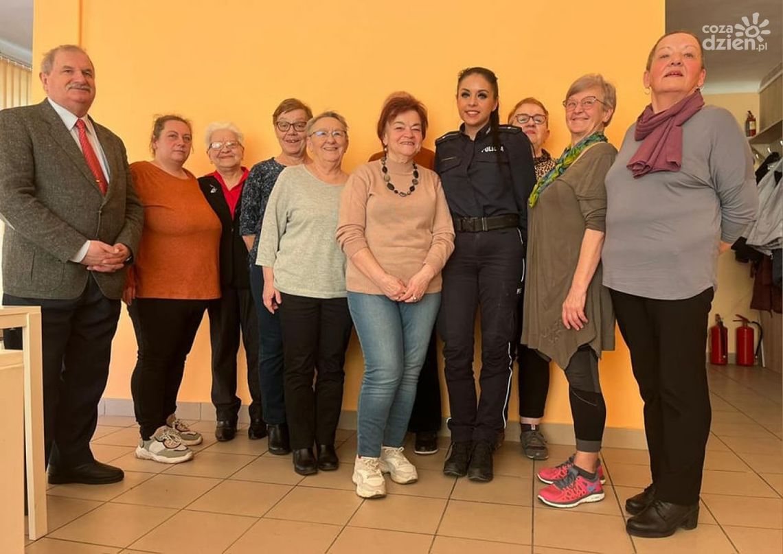 Przasnysz. Policyjna akcja z myślą o seniorach Przasnysz. Policyjna akcja z myślą o seniorach