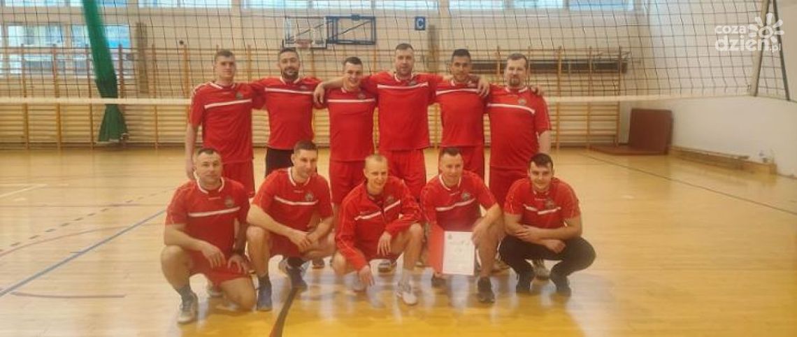 Przasnysz. Strefowy turniej strażaków w piłce siatkowej