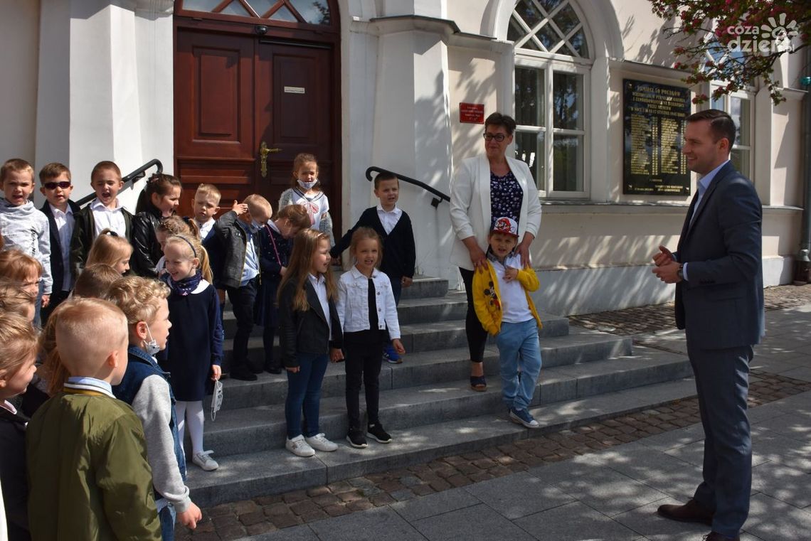 Przedszkolaki w ciechanowskim ratuszu