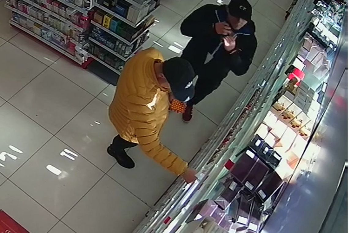 Przyszli po perfumy, szczoteczkę do zębów i maszynki do golenia. Zamiast kupić, woleli ukraść