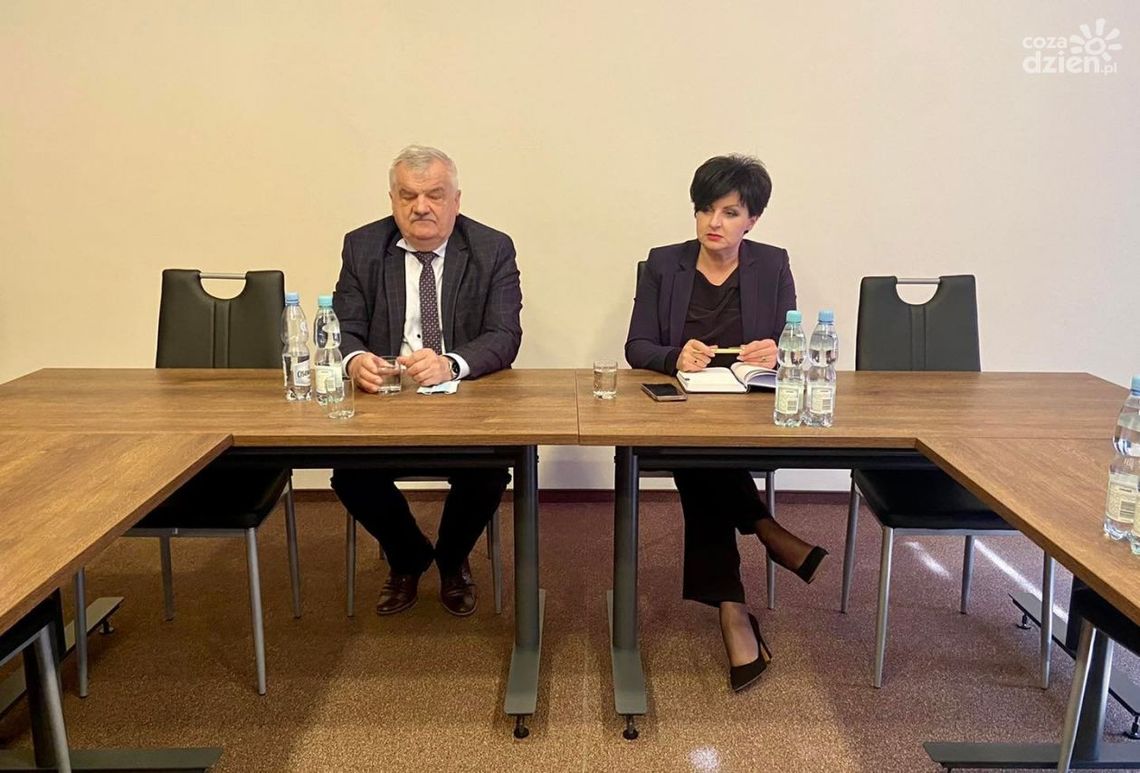 PUZ Ciechanów. Za nami minidebata o edukacji
