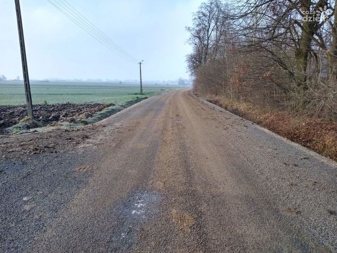 PZD w Ciechanowie: Jest niepojęte, że mieszkańcy w tak rażący sposób nie dbają o drogę!