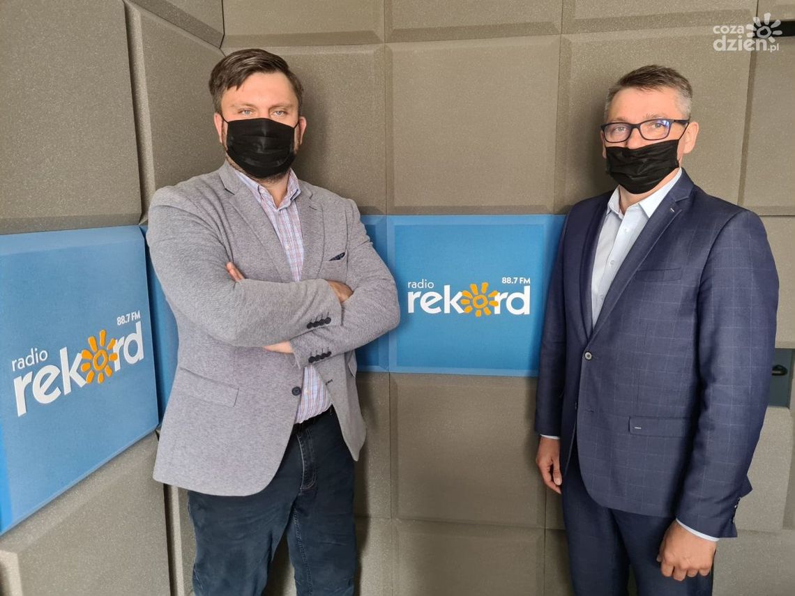 Rafał Panfil i Grzegorz Grabowski: Jesteśmy przed szczytem pandemii Rafał Panfil i Grzegorz Grabowski: Jesteśmy przed szczytem pandemii