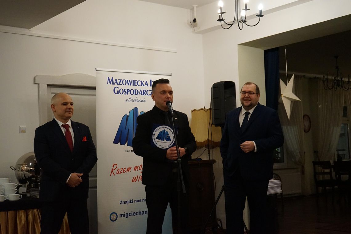 Władze MIGu podczas gali inauguracyjnej