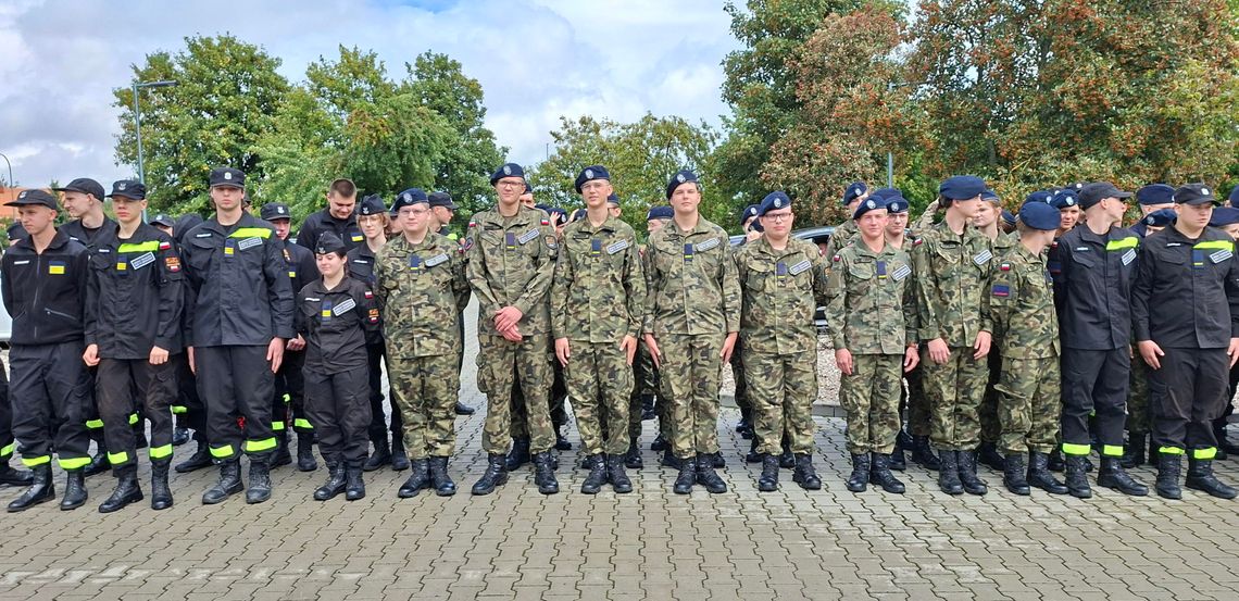 Rekordowa liczba uczniów w Szkole Technicznej BZDZ w Ciechanowie. Rozpoczął się nowy rok szkolny