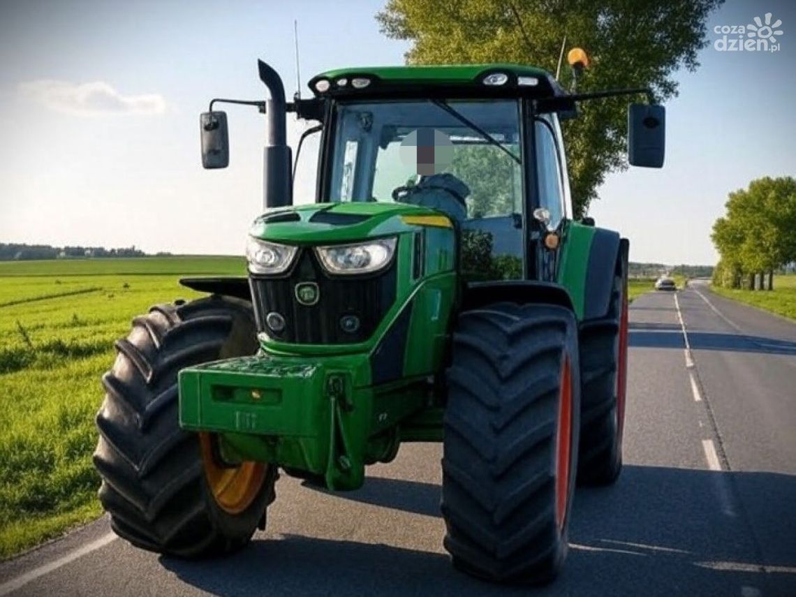 Rekordzista na ursusie. 41-latek prowadził traktor, mając 3,5 promila