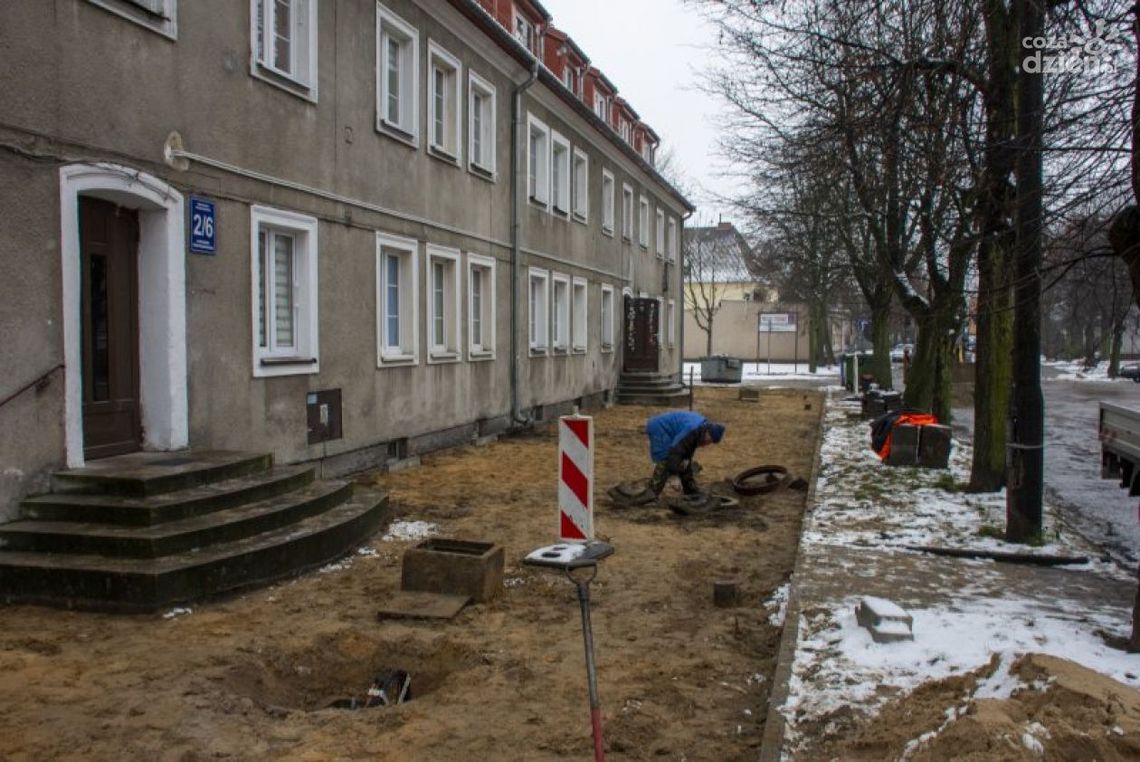 Remont chodnika przy ul. Świętochowskiego Remont chodnika przy ul. Świętochowskiego