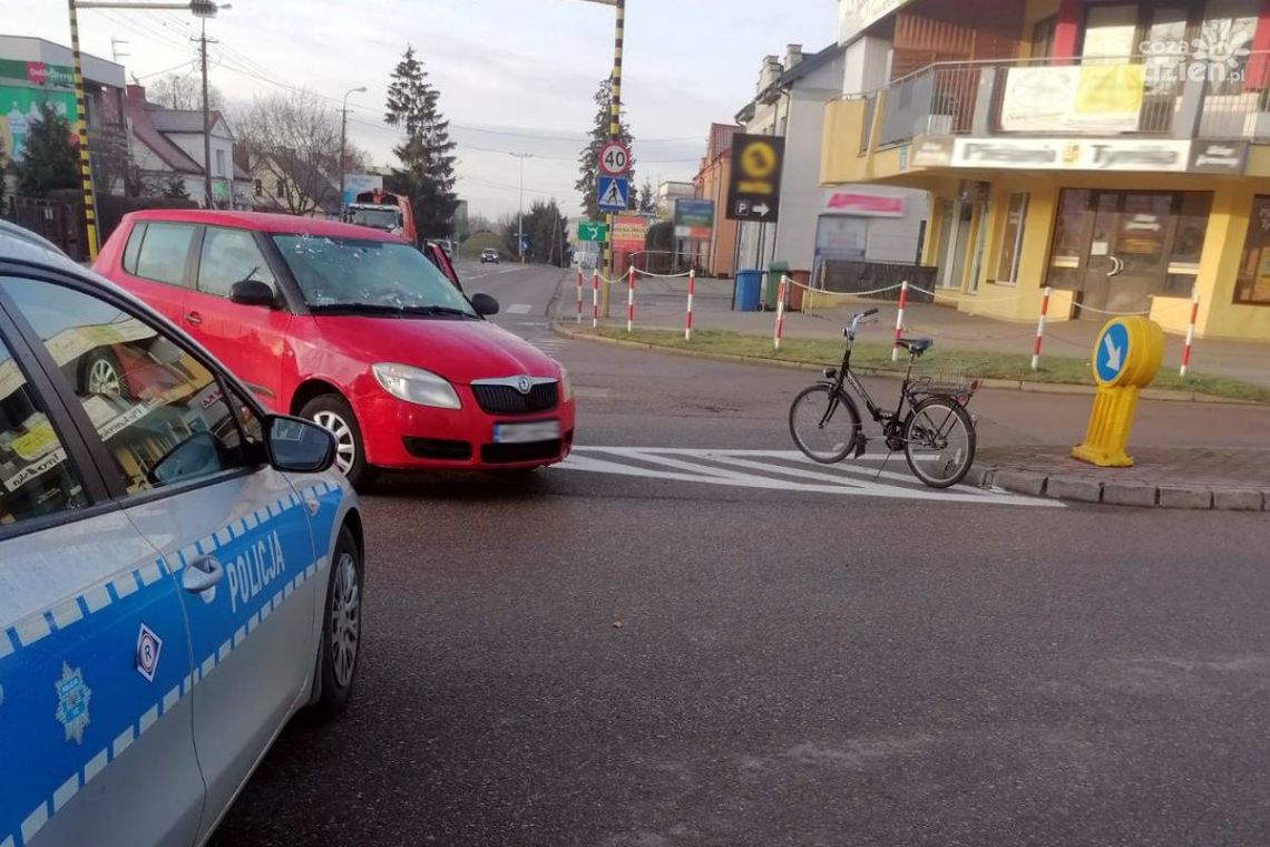 Rowerzysta kontra osobówka - to nie wyglądało dobrze 