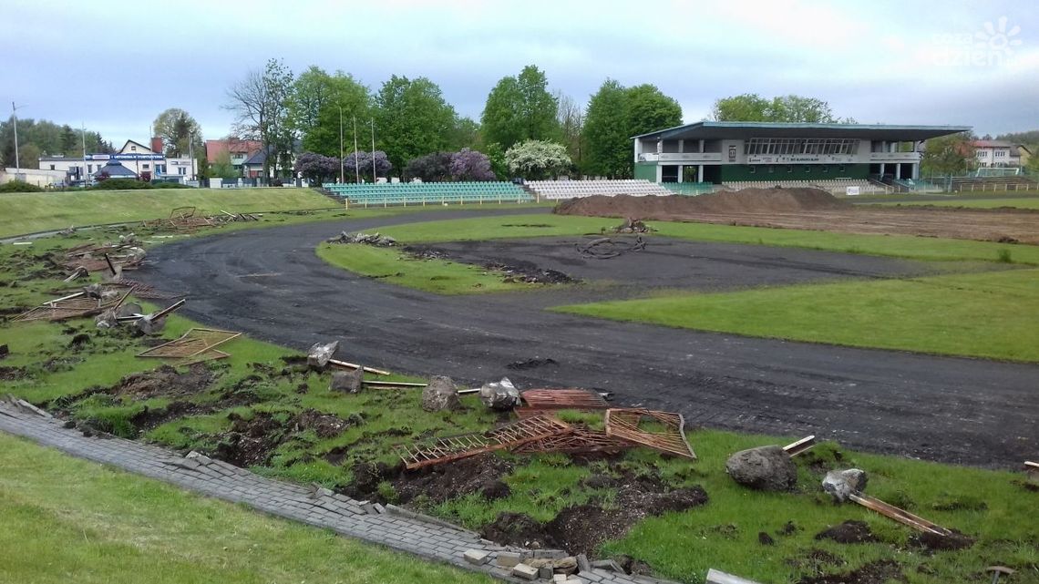 Ruszyła przebudowa stadionu miejskiego w Mławie (zdjęcia)