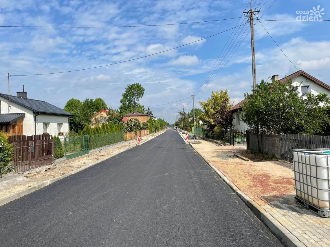 Rydzewo. Trwa remont drogi powiatowej