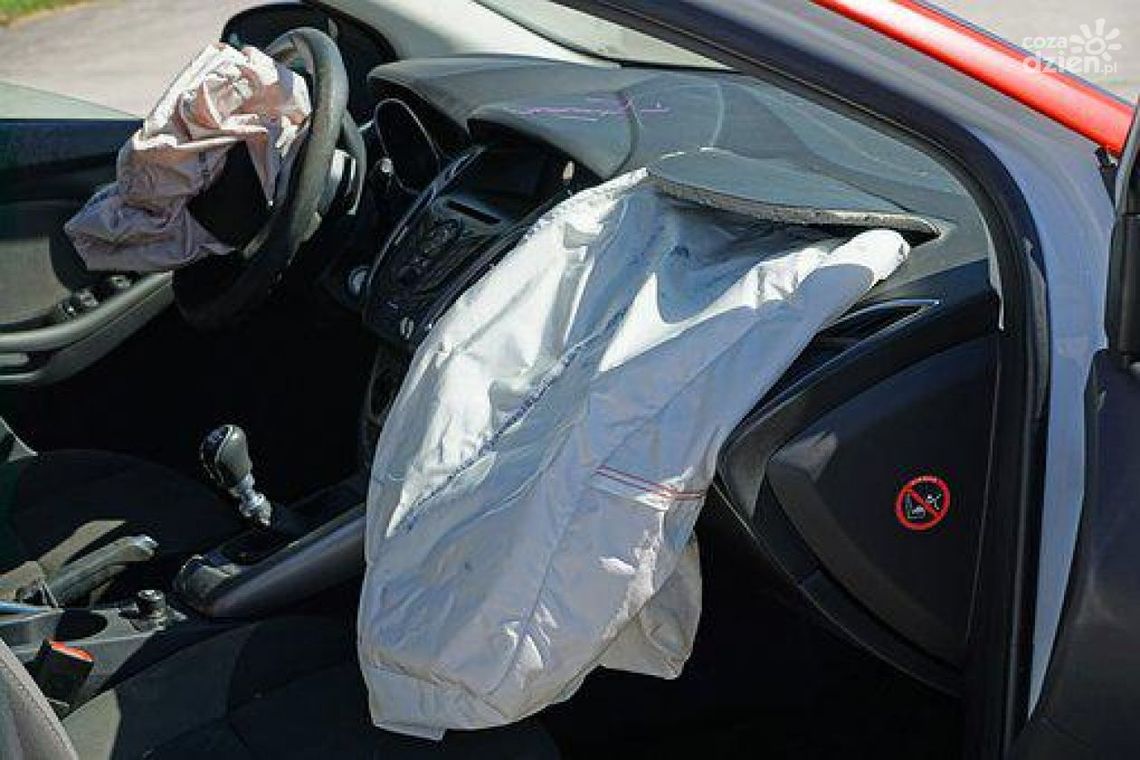 Saabem w Volkswagena. Sprawca był nietrzeźwy
