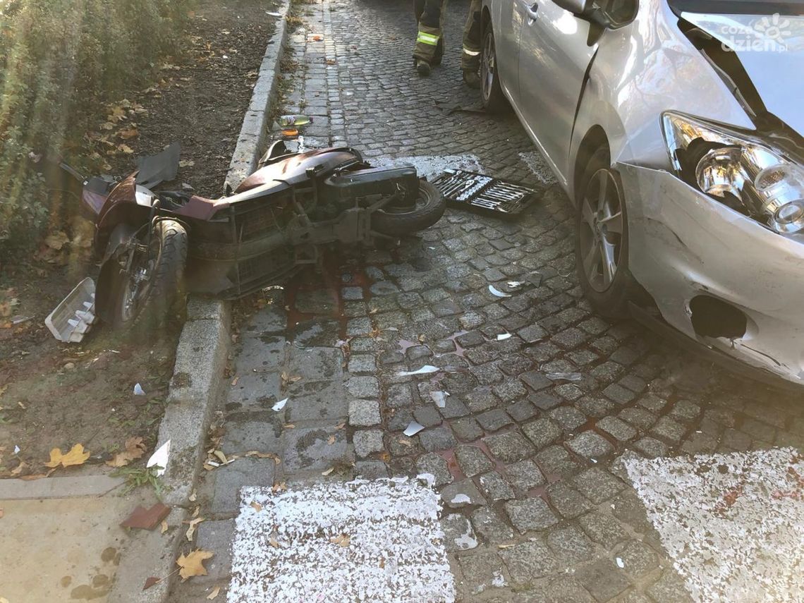 Sienkiewicza. Nieoficjalnie: Nietrzeźwa nauczycielka spowodowała wypadek