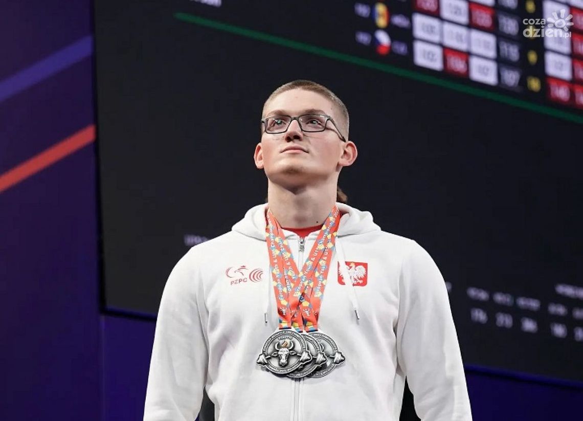 Srebrny Marcin Ziółkowski. Ciechanowski sztangista drugi w Europie