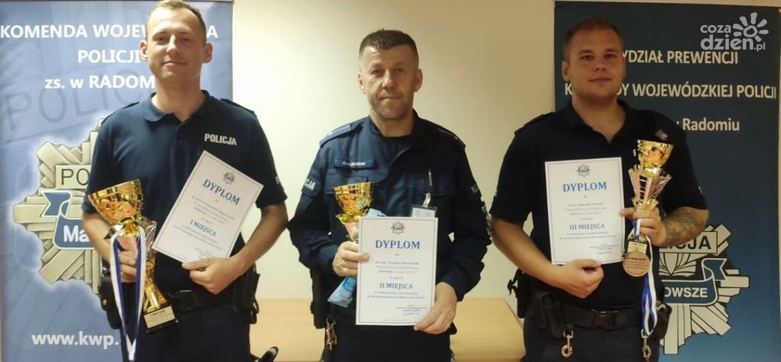 St. sierż. Przemysław Naguszewski i Pantera - zwycięzcy eliminacji psów służbowych