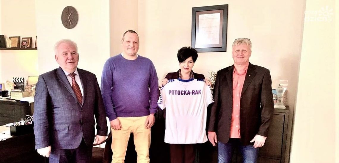 Starosta podejmowała szczypiornistów