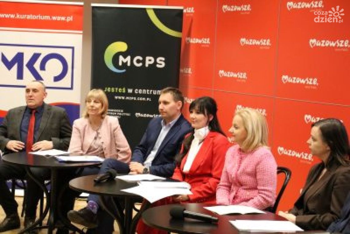 STOP phubbingowi! Kampania "Widzę Cię! Słyszę Cię!" ostrzega: telefony niszczą relacje z dziećmi