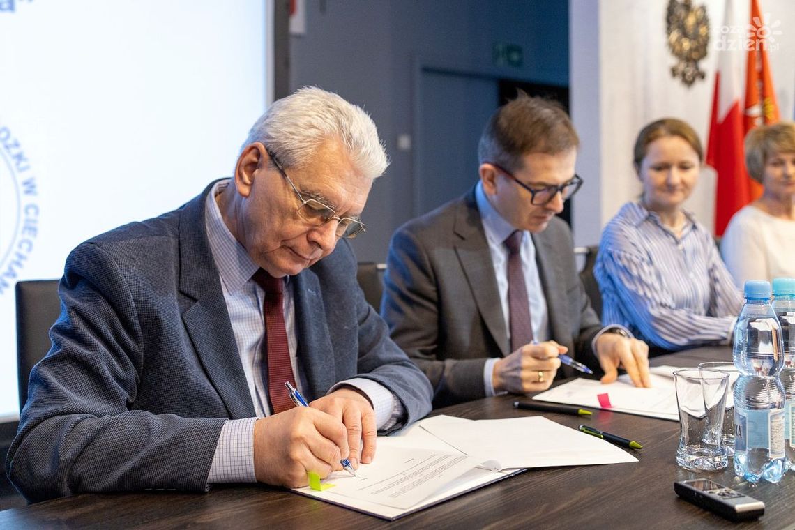 Szkoła rodzenia za darmo dla 200 osób, sfinansuje ją powiat ciechanowski