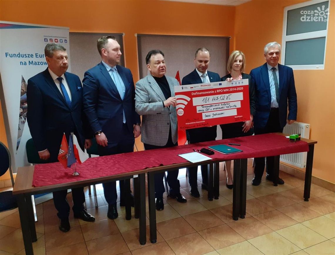 Ten budynek stanie się ekologiczny i użyteczny. Remiza w Małowidzu doczeka się gruntownego remontu