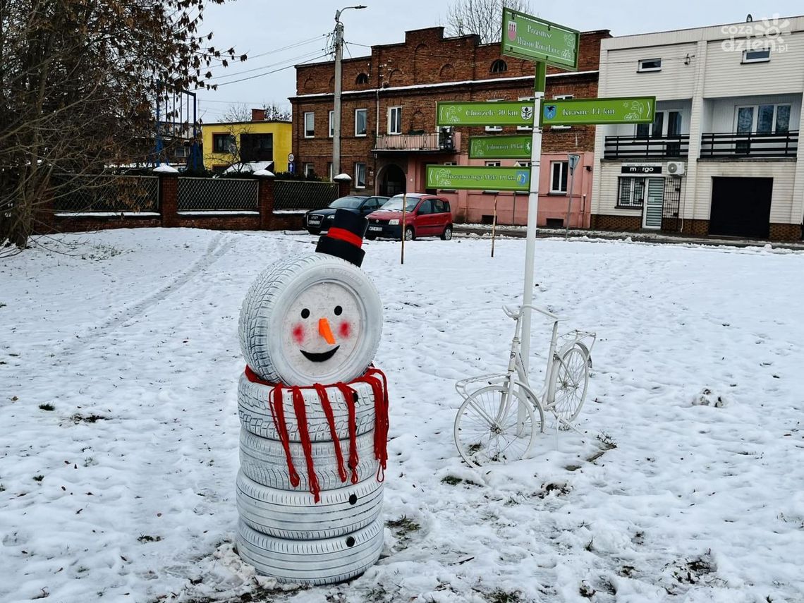 To się nazywa recykling! Bałwany z opon w Przasnyszu