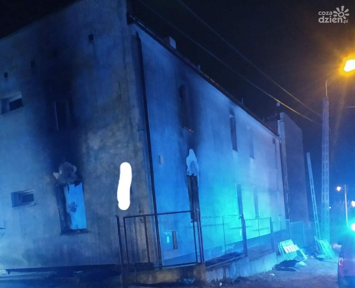 Tragedia na Komunalnej w Ciechanowie, nie żyją dwie osoby