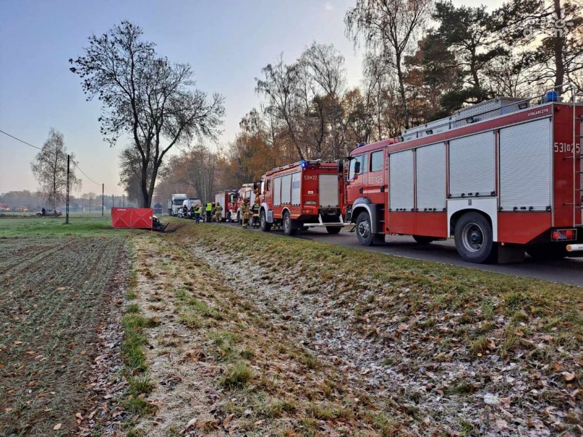 Tragedia pod Nasielskiem, kierowca spłonął w aucie
