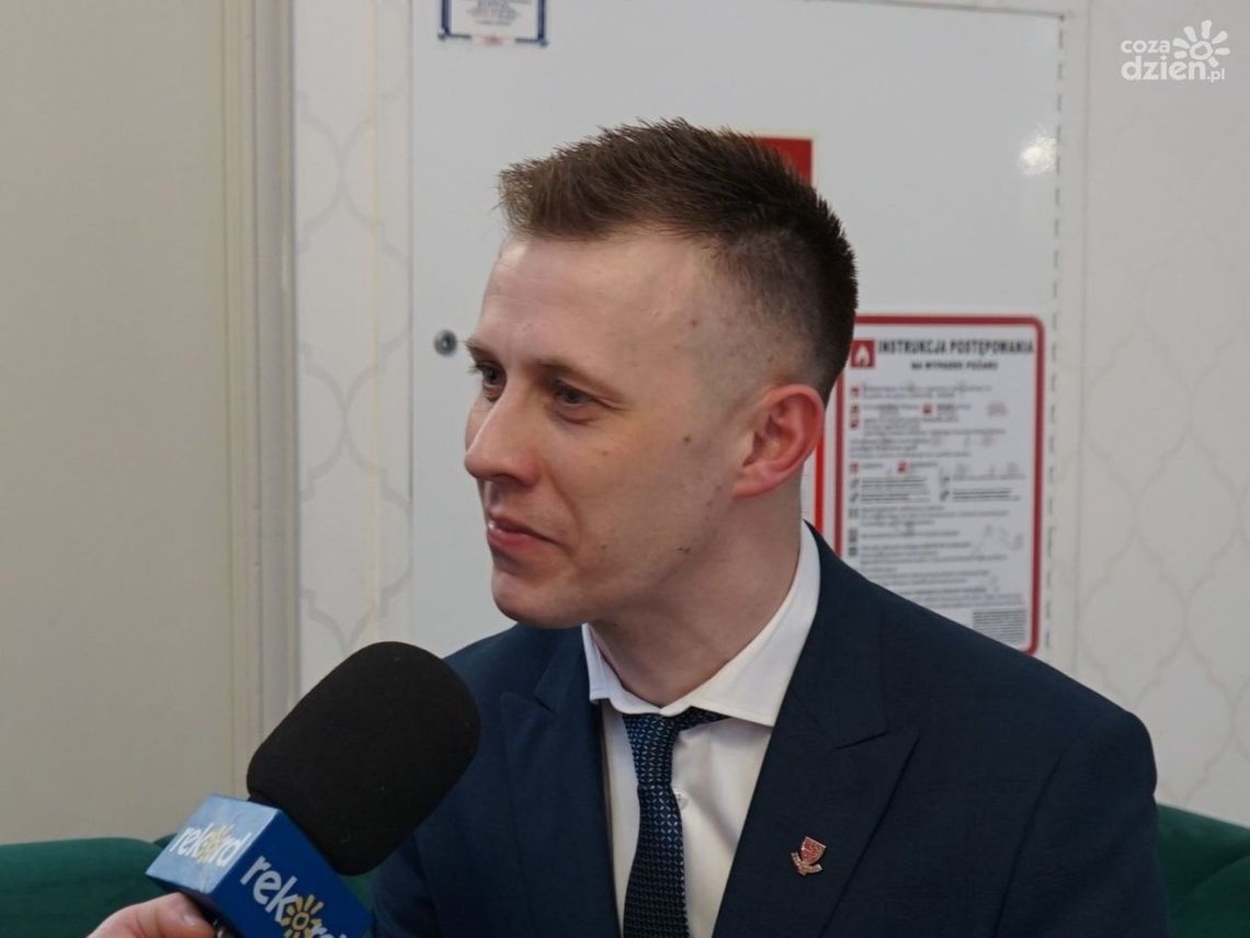 Trochę wspomnień, trochę teraźniejszości i marzenia - Piotr Gruszczyński o APN Olimp Trochę wspomnień, trochę teraźniejszości i marzenia - Piotr Gruszczyński o APN Olimp