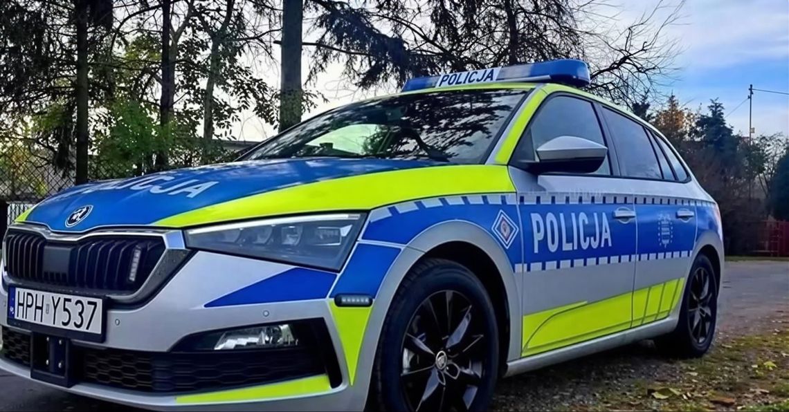 Trudne święta na mazowieckich trasach. Policja podsumowała wypadki i zatrzymania pijanych kierowców Samochód policyjny