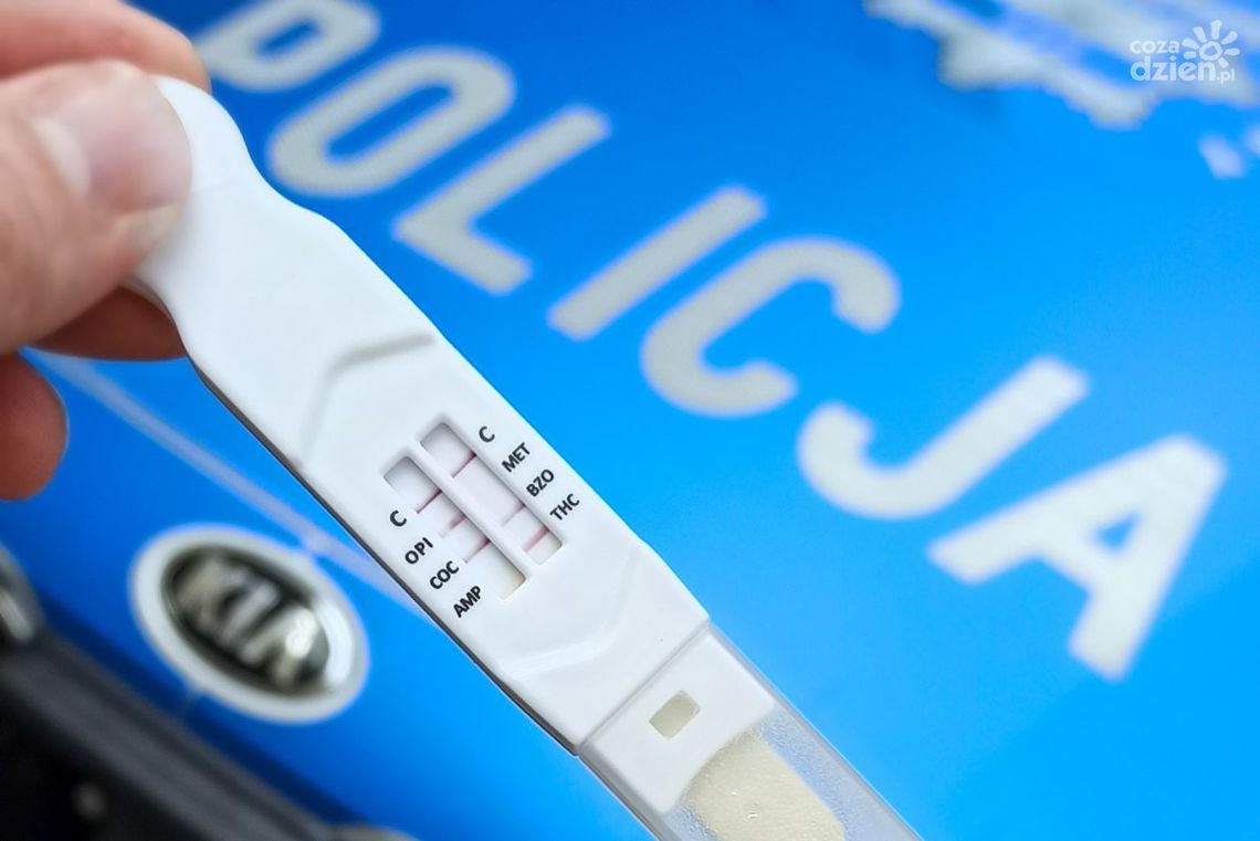 Uderzał w kierownicę i wykrzykiwał wulgaryzmy. Był pod wpływem amfetaminy 