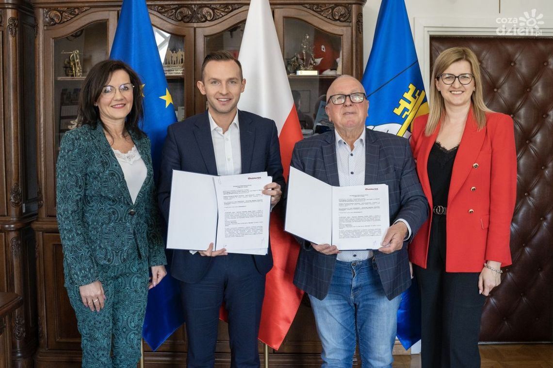 Umowa na budowę ul. Wiśniowej podpisana