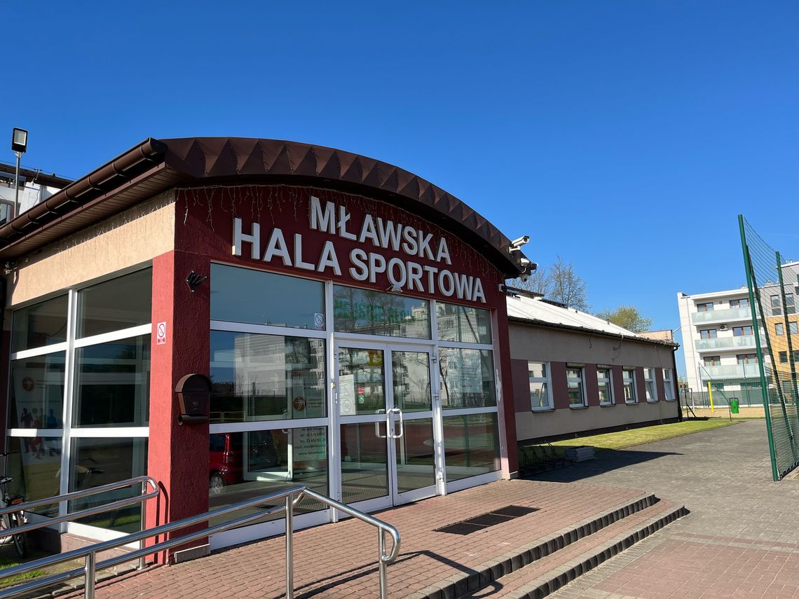Umowa na remont dachu Mławskiej Hali Sportowej podpisana. Inwestycja za ponad 0,5 mln zł z dużym wsparciem Mazowsza. Umowa na remont dachu Mławskiej Hali Sportowej podpisana. Inwestycja za ponad 0,5 mln zł z dużym wsparciem Mazowsza.