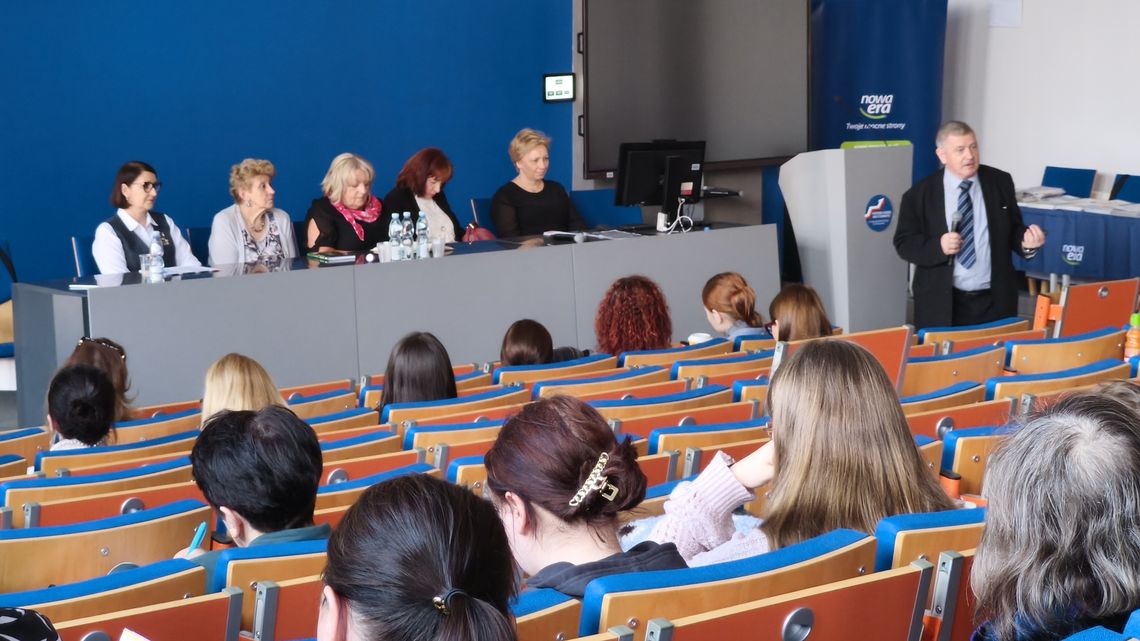 Audytorium - sympozjum w PANS