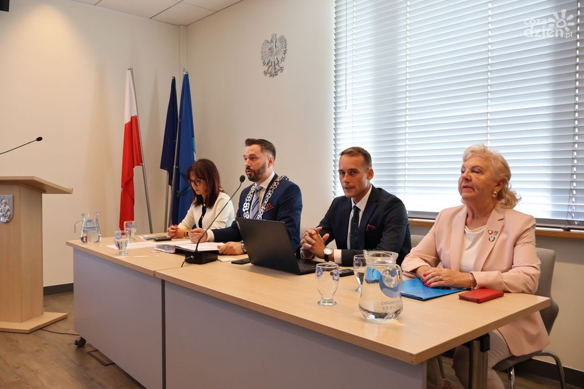 VI Sesja Rady Miasta Ciechanów - ważne tematy i zmiany w przepisach