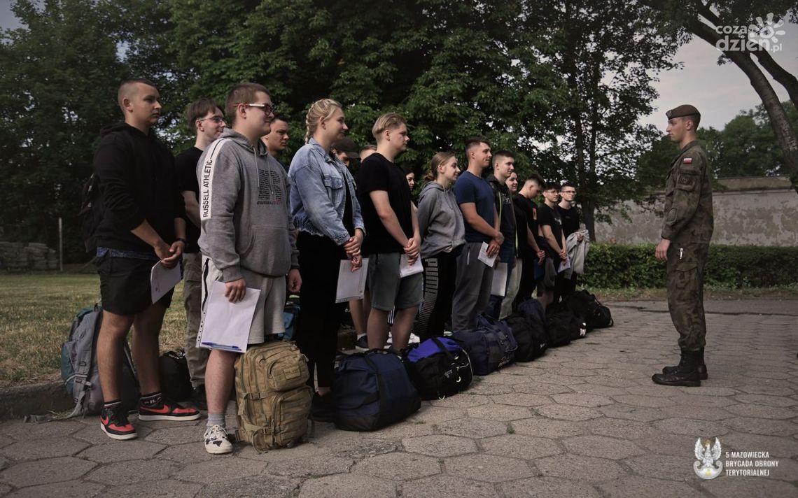 Wakacje z WOT: Ochotnicy dołączają do 5 Mazowieckiej Brygady Obrony Terytorialnej