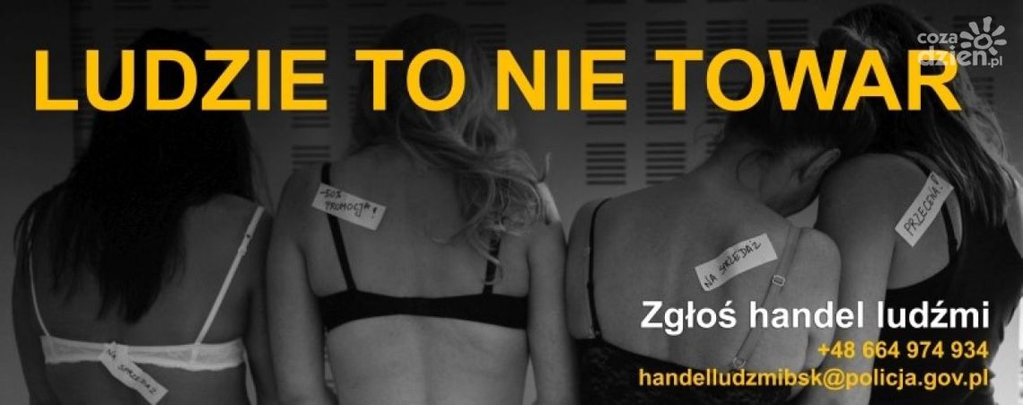 Wakacyjna praca za granicą - uważaj na handel ludźmi!