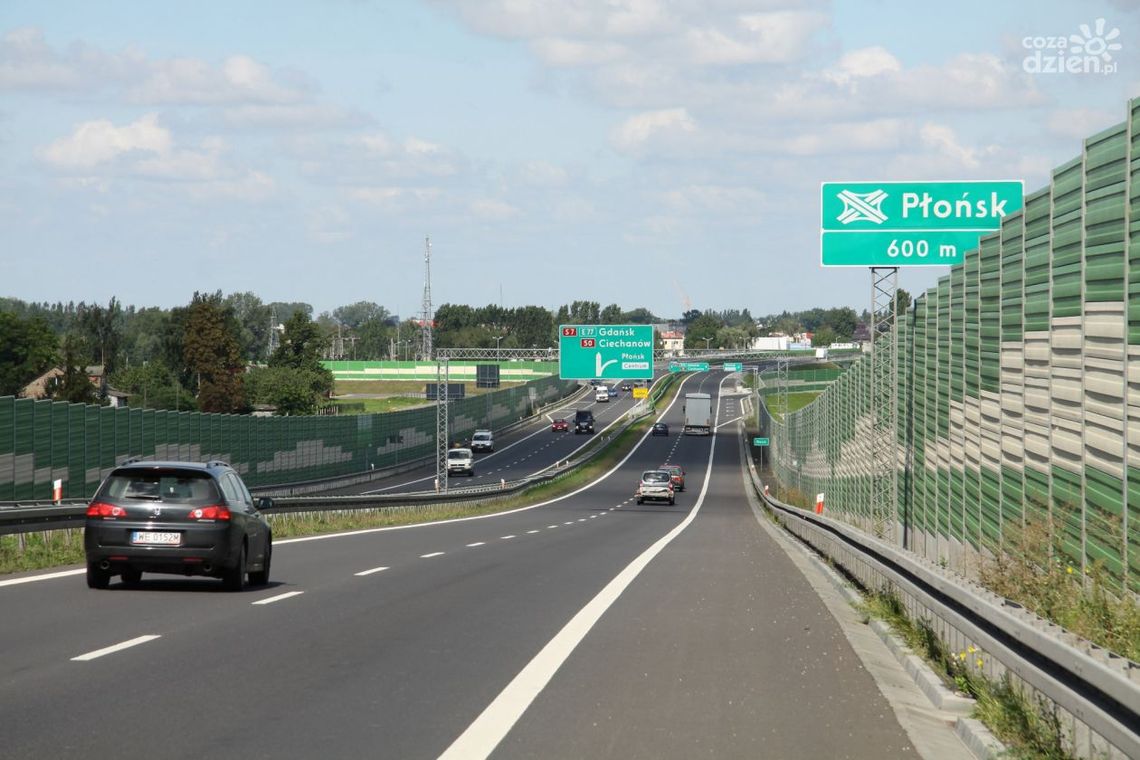 Wężykiem na 7-ce. Kompletnie pijana kobieta twierdziła, że bierze leki
