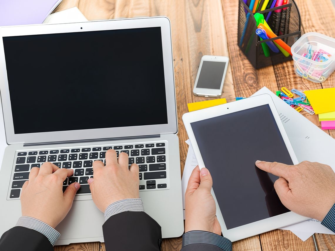 Wielka cyfryzacja szkół w Ciechanowie. Setki laptopów i tabletów trafią do uczniów. Wielka cyfryzacja szkół w Ciechanowie. Setki laptopów i tabletów trafią do uczniów.