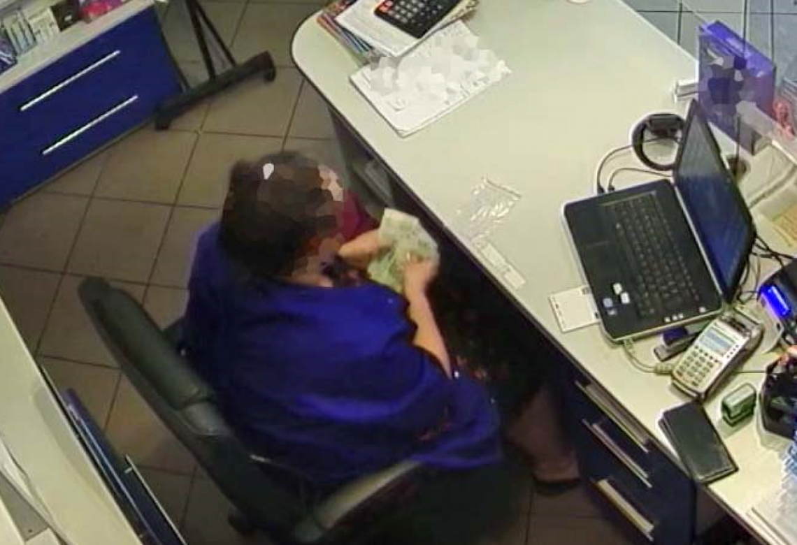 Więzieniem może zakończyć się zuchwała kradzież, jakiej dopuściła się pracownica sklepu medycznego w Płońsku