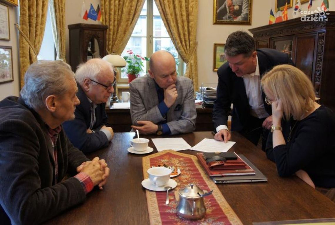 Władze Mławy zaniepokojone podwyżkami czynszów